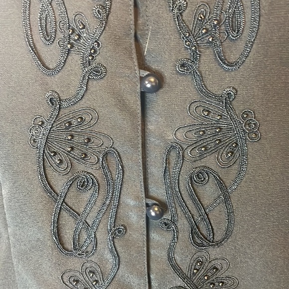 Ship ‘n Shore - Size 12 ~ Vintage Beaded Lightweight Office Blouse - Picture 8 of 10